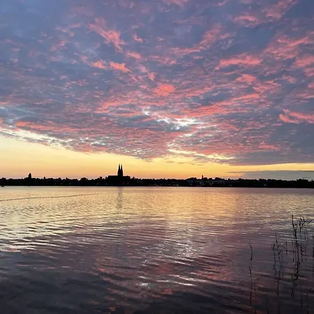 Holiday home With 2 Bedrooms Neuruppin