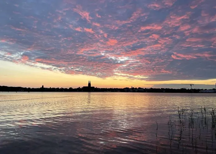 Feriehus With 2 Bedrooms Neuruppin